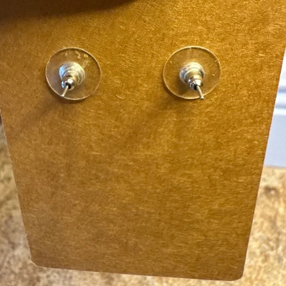 Elegant Silver and Blue Dangle Earrings - Picture 4 of 4